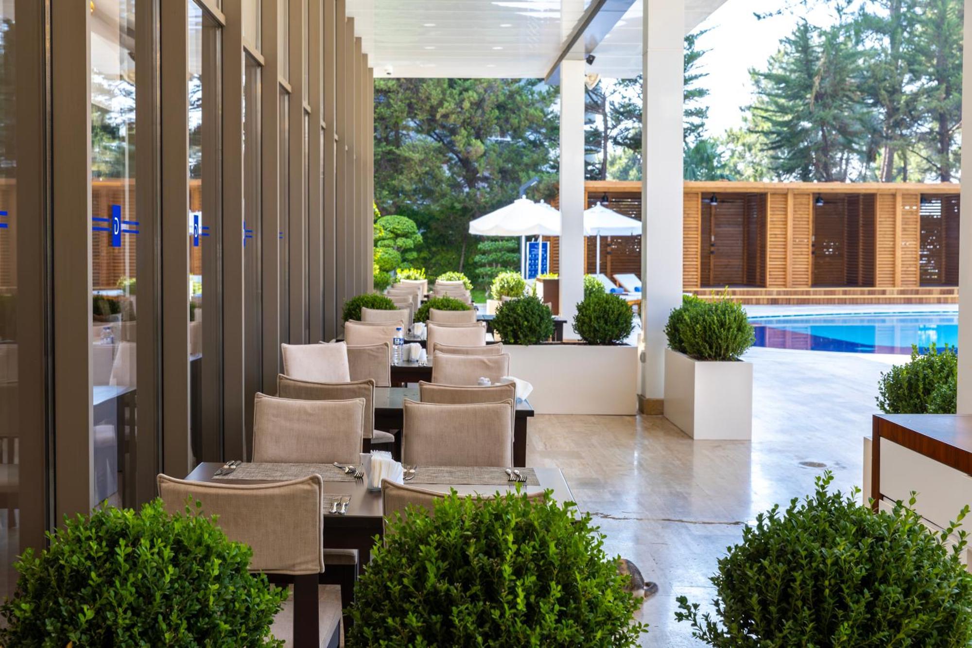 Delta Hotels By Marriott Antalya Lara - Adult Only Bagian luar foto