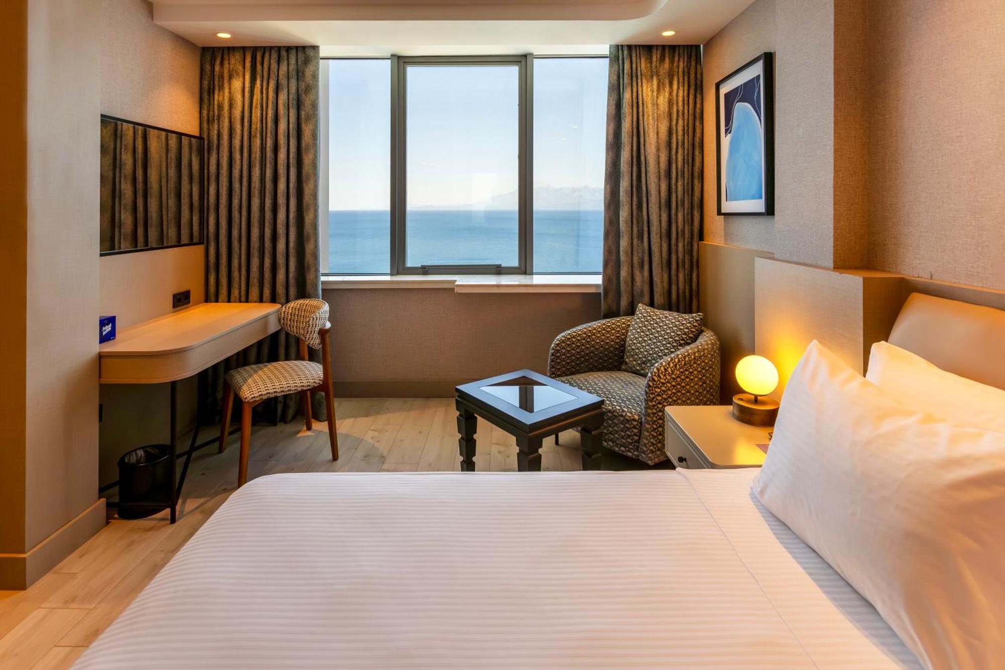 Delta Hotels By Marriott Antalya Lara - Adult Only Bagian luar foto